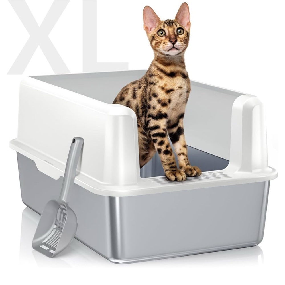 XL Gray and White Cat Litter Box with Scoop